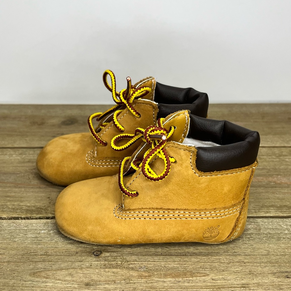 *NWOT*Timberland infrant crib bootie - Picture 3 of 7